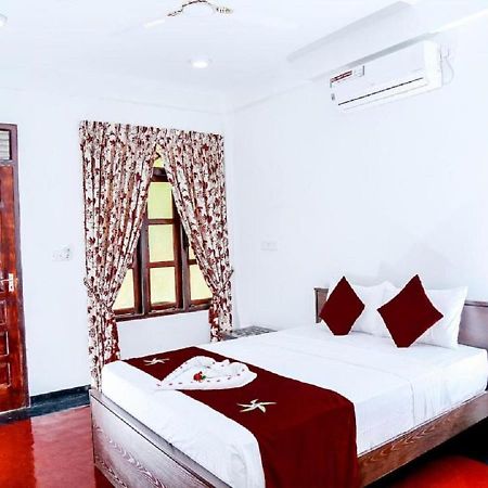 Crescent Sea Resort Nilaveli Eksteriør billede