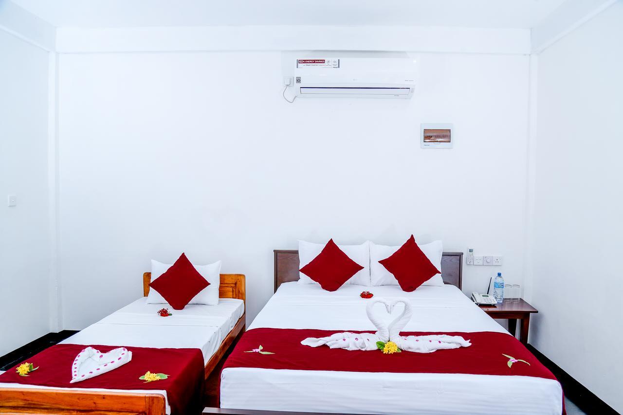 Crescent Sea Resort Nilaveli Eksteriør billede