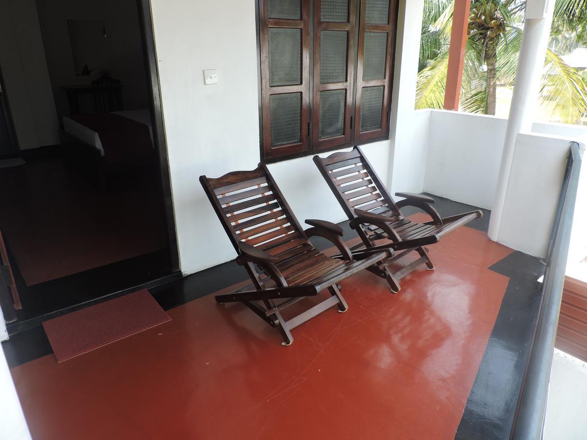 Crescent Sea Resort Nilaveli Eksteriør billede