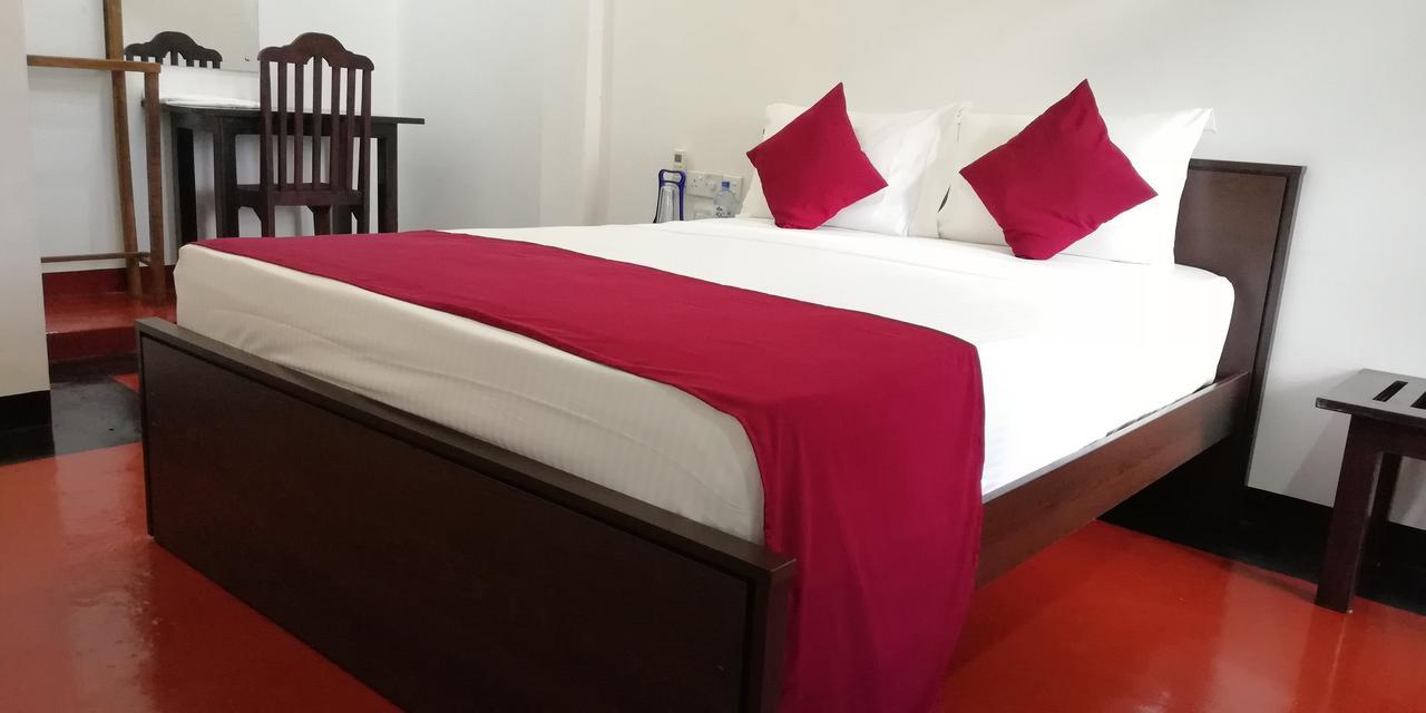 Crescent Sea Resort Nilaveli Eksteriør billede
